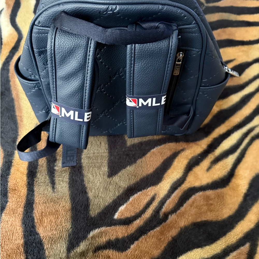 Atlanta Braves backpack - Picture 3 of 3